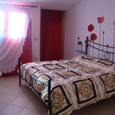Casa Girasole Apartment กัสเตลซาร์โด ภายนอก รูปภาพ